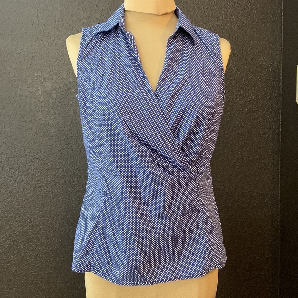 TALBOTS blue polka dot v neck cotton stretch sleeveless blouse